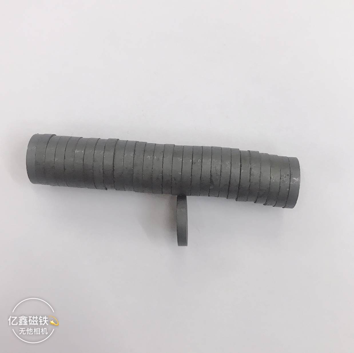 黑色磁铁 磁铁普磁吸铁石磁铁铁氧体黑磁铁低价D17*3mm