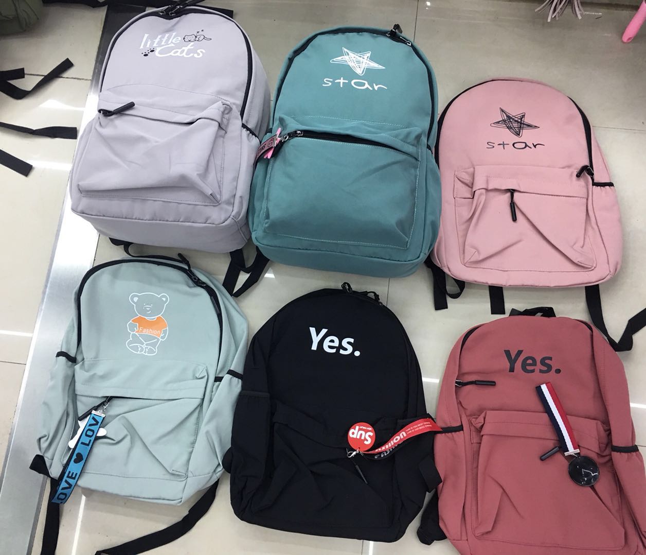 Schoolbags, backpacks, casual bags, waterproof, multi-color available in stock and custom-made, with a complete range of colors