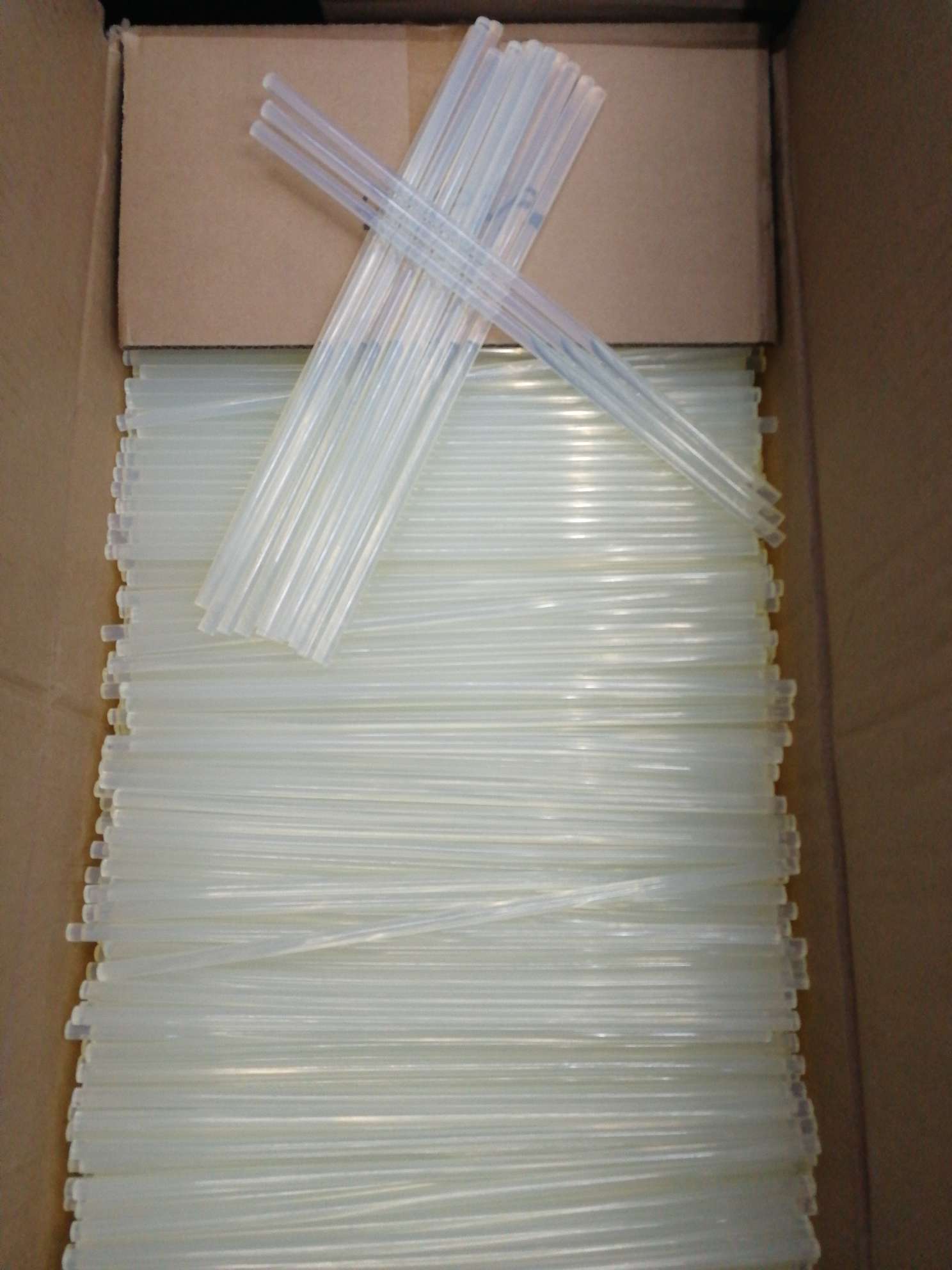 热熔胶棒 细棒 型号A6s 长度30cm 透明色详情图2