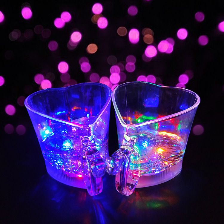 Factory direct sales creative heart cup bar clear hot selling money full figure