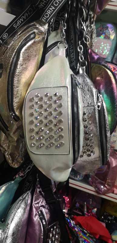 腰包时尚流行实用图