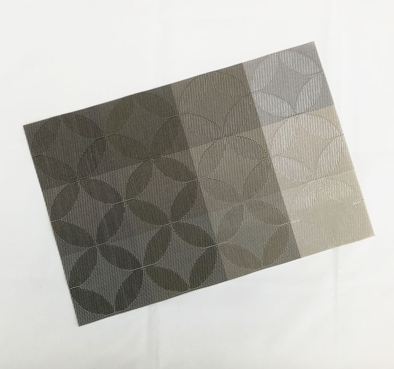 High-End Square Simple Woven Western Placemat European Pvc Jacquard Placemat Teslin Hotel Thickened Insulated Placemat Application Scenario