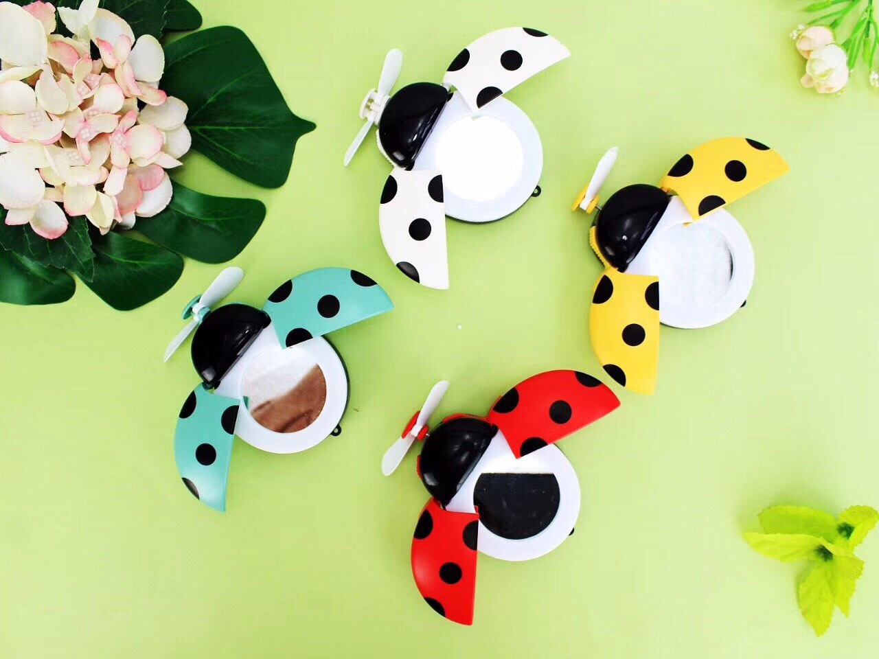Seven-spotted ladybug small fan Application Scenario
