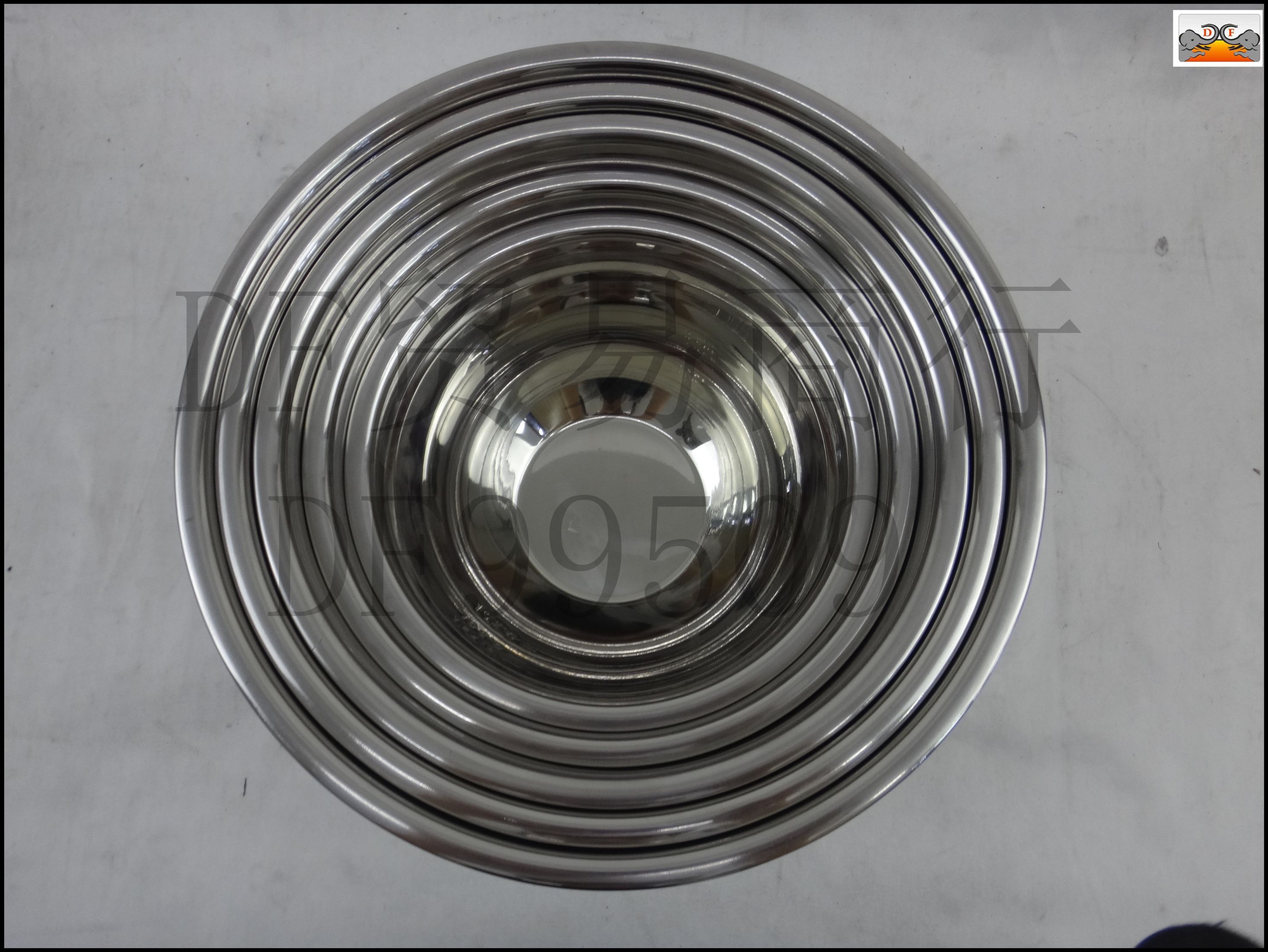 DF99509   本色沙拉盆（不含盖）加厚硅胶底防滑不锈钢打蛋盆 家用厨房洗     DF TRADING HOUSE详情图1