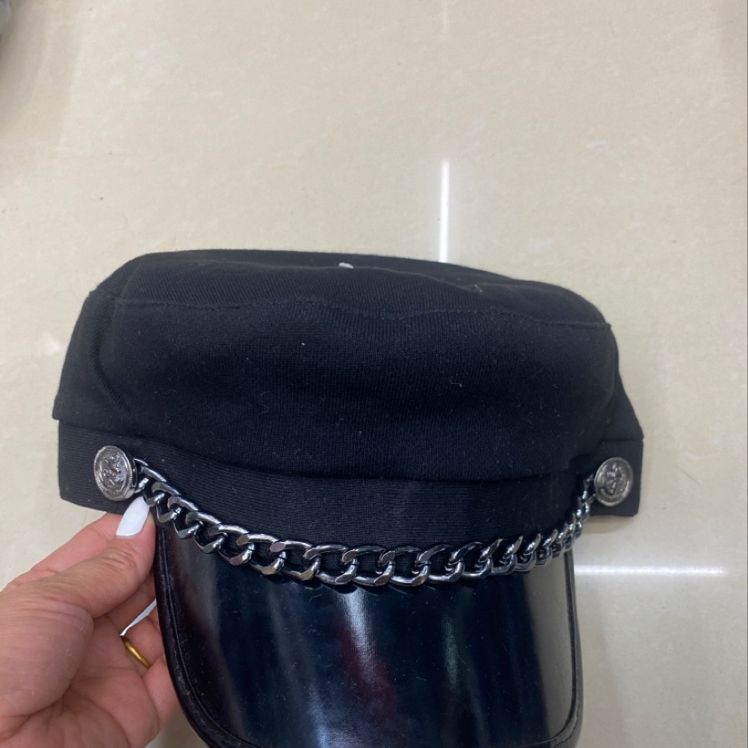 قبعة بيسبول سلسلة ذهبية