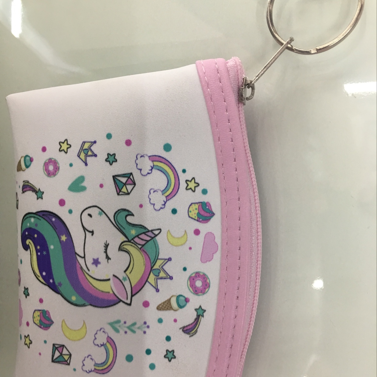 PU数码印花包边皇冠独角兽零钱包产品图