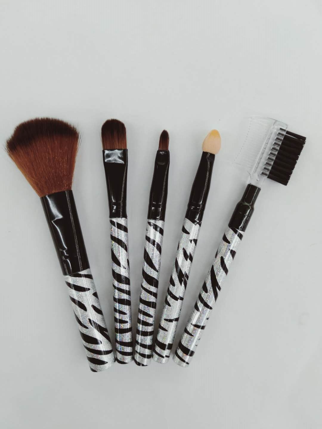 Makeup brush powder brush eyeshadow brush lip brush