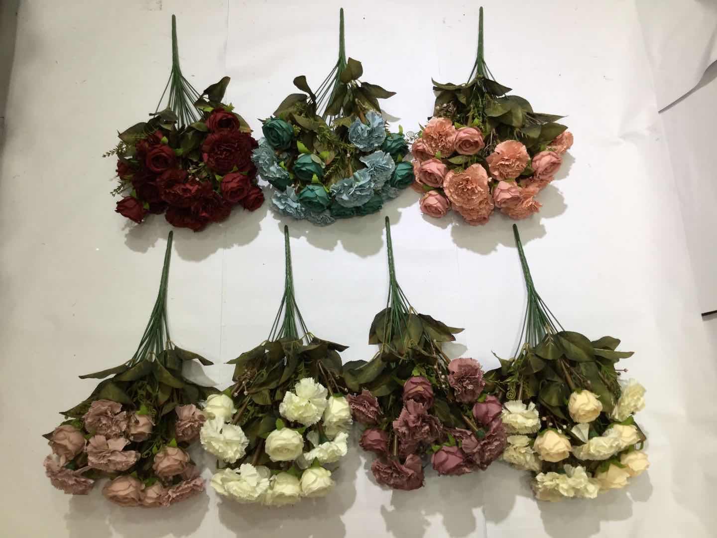 Xiange Flower Art Simulation Flower Wedding Wall Flower Collocation Manufacturers Direct Sales Plastic Green Plant 18 Carnations Combination full figure