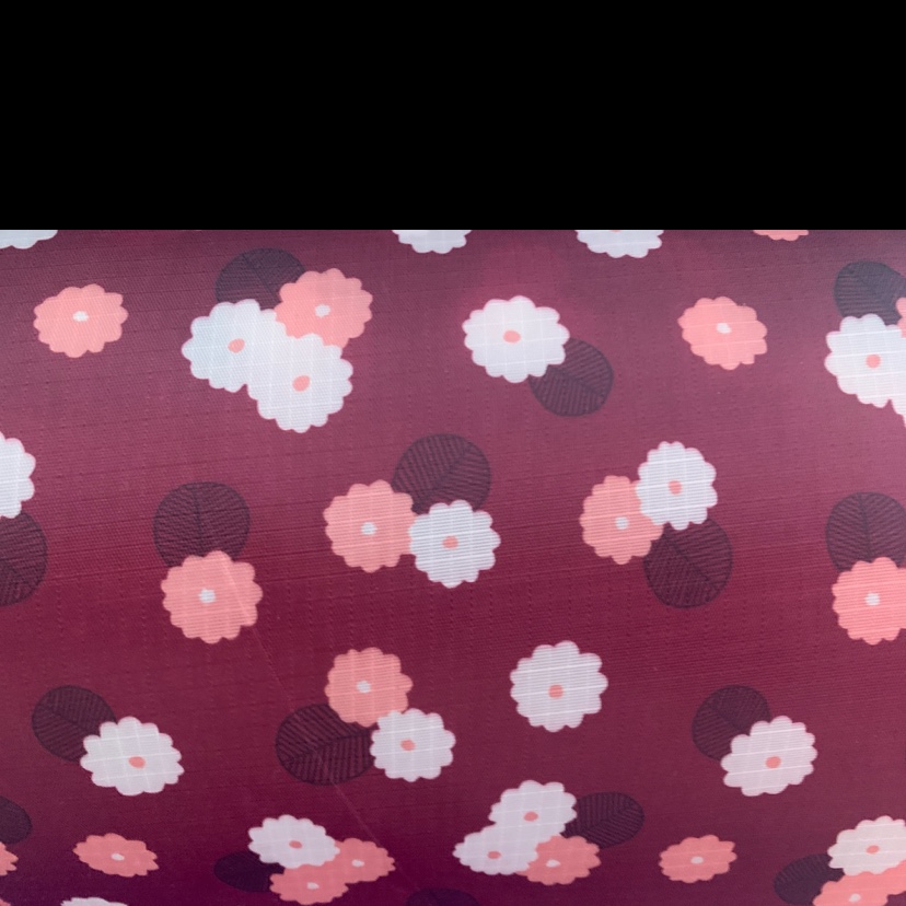 Factory direct sales of best-selling new leather products in large stock, high, medium and low-end bags, sofas, shoes, materials and fabrics, 210D Oxford cloth, flowers and leaves
