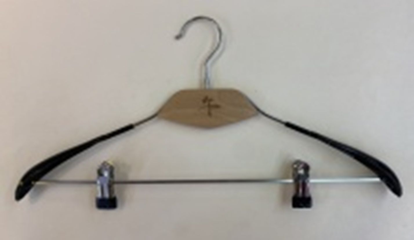 Yiwu Selection flat hanger with clip flat hanger with clip /36028 full figure