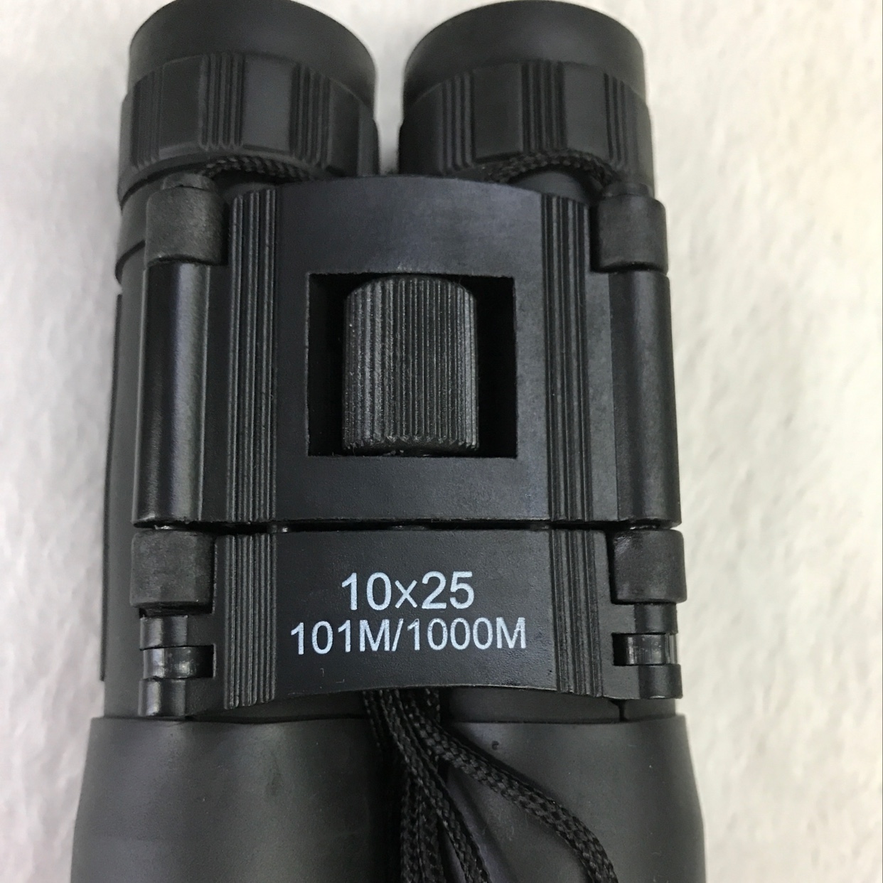 10x25 binoculars