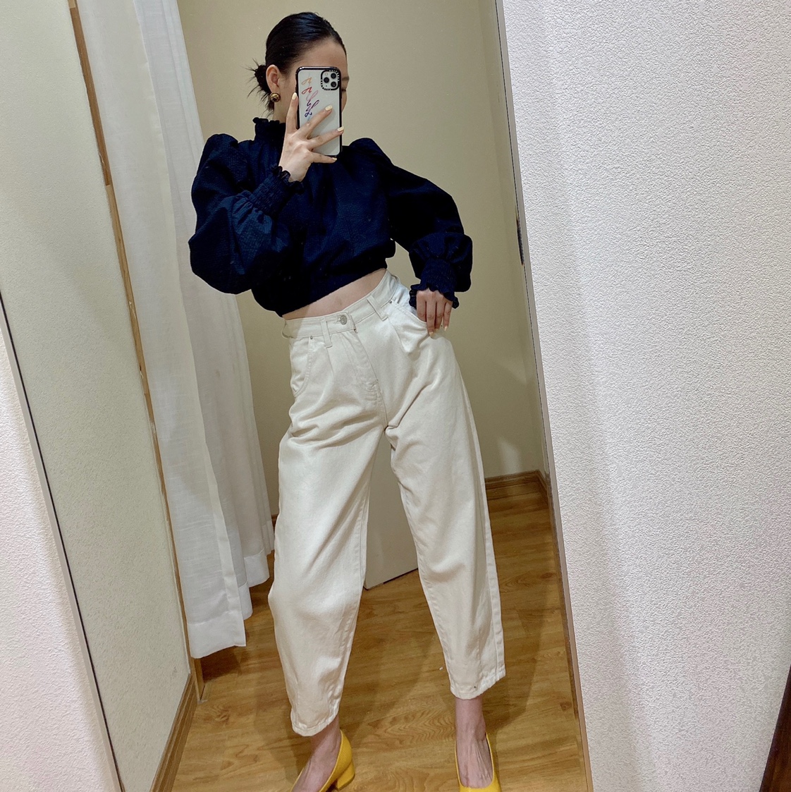 短毛衣白裤子