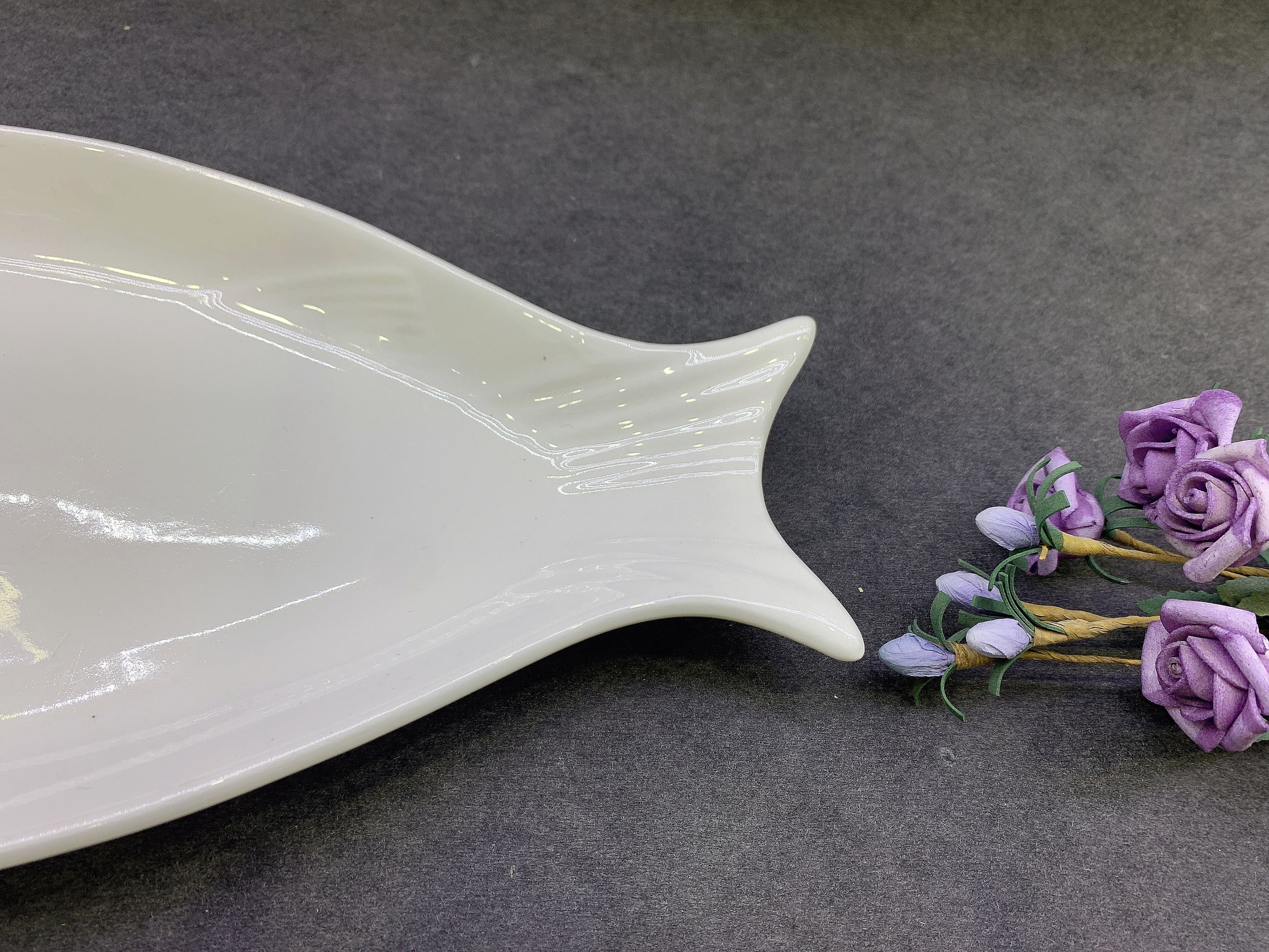 白色简约16寸珍珠鱼盘  餐盘详情图2