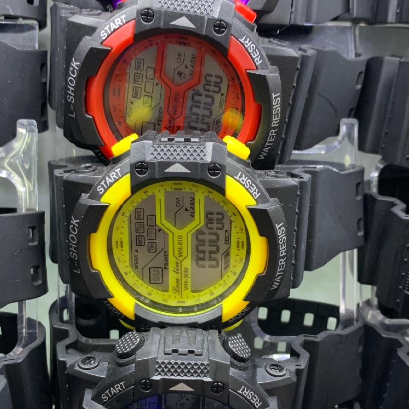 Student watch yellow movement