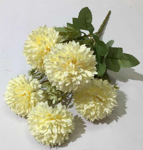 Xiange Flower Art Simulation Flower Wedding Wall Flower Collocation Manufacturers Direct Plastic Green Plant Decorative Flowers 5 Head Chrysanthemum Application Scenario
