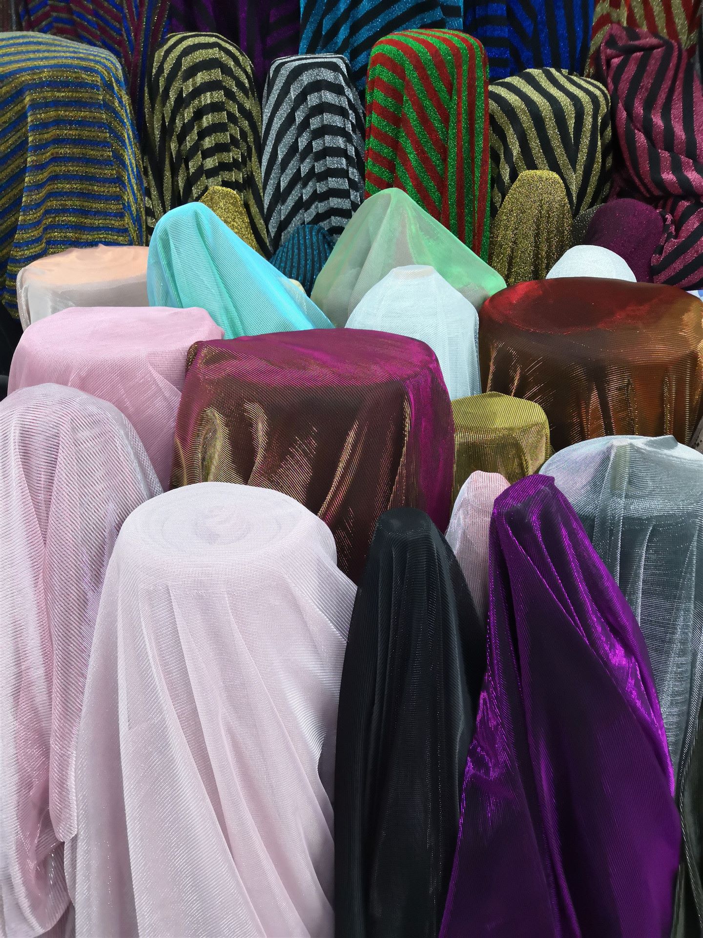 Thin slide filament polyester gold and silver filament color-changing iridesy bright silk mesh fabric for half skirts and scarves detail image 8