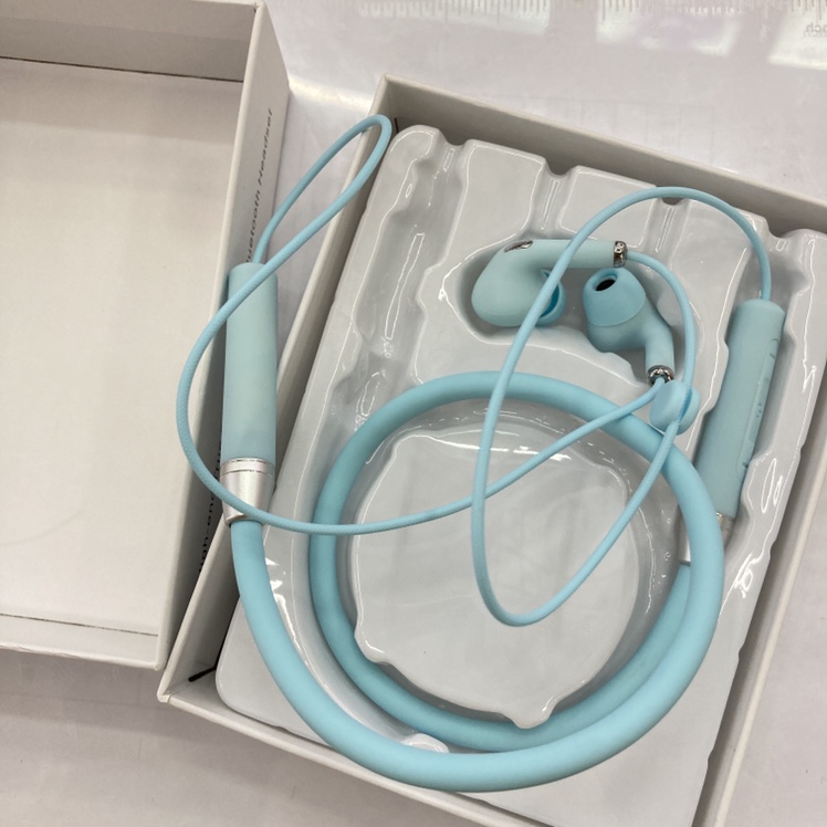 Macaron-colored neckband headphones
