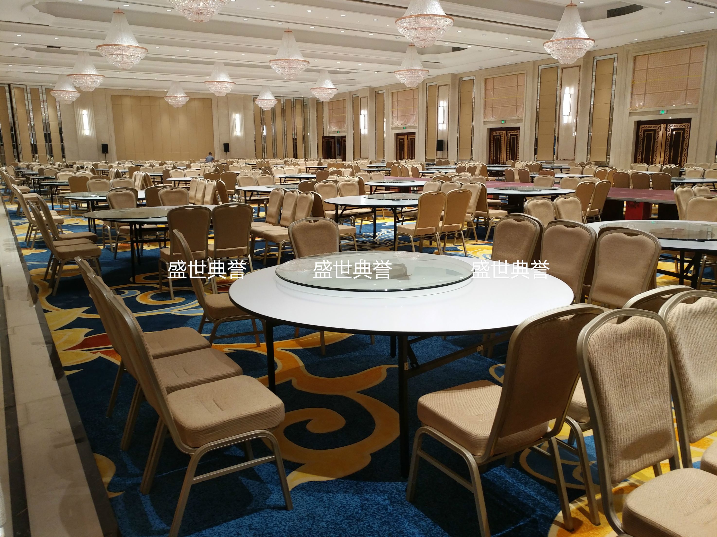 北京国际五星级酒店宴会厅餐椅会议中心铝合金椅饭店金属折叠椅子详情图2