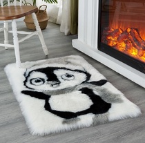 Designed carpet rug in imitation of fleece penguin baby shape