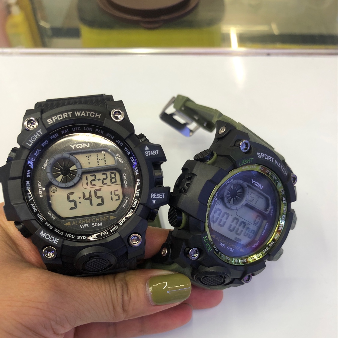 Sports watch thumbnail