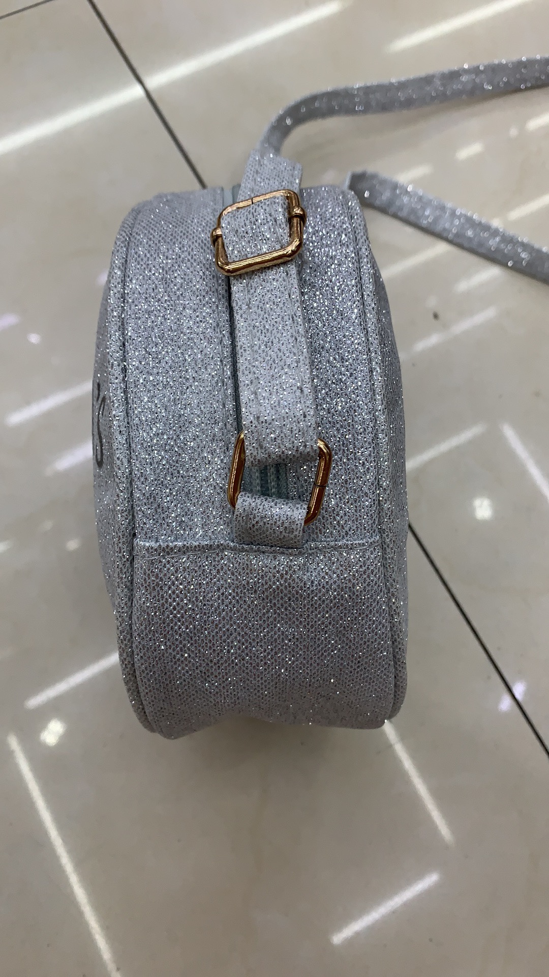 2020新款亮闪闪 小斜跨包 圆桶包详情图6