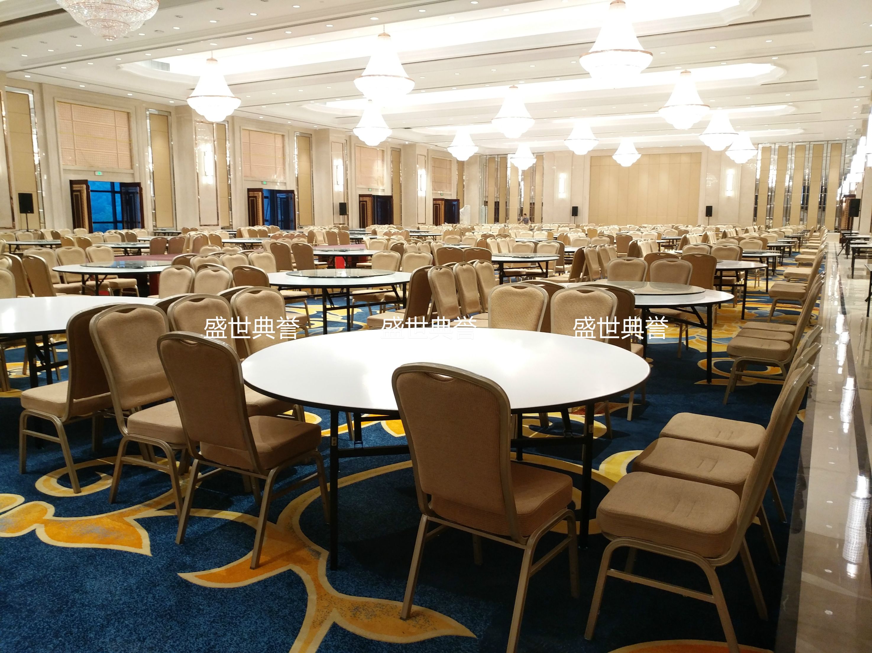 北京国际五星级酒店宴会厅餐椅会议中心铝合金椅饭店金属折叠椅子详情图5