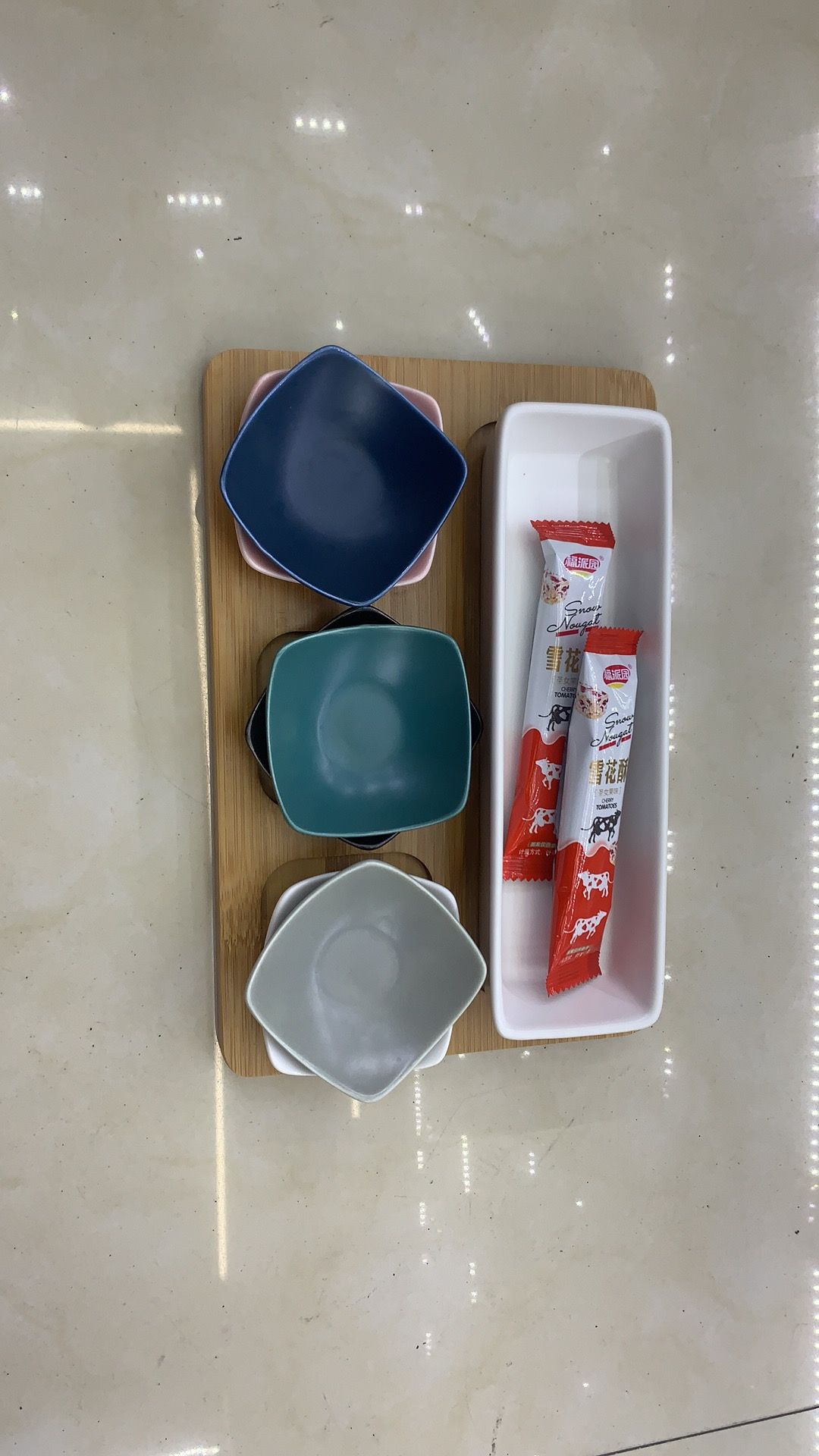 6-Color Ceramic Dish Item Picture