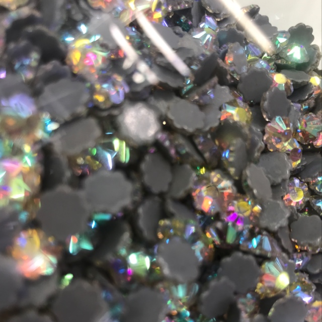 Sunflower Special Shape Boutique Diamond Refraction Angle Multi-Color Dazzling Clothing Accessories Manufacturers Direct Sales details Picture