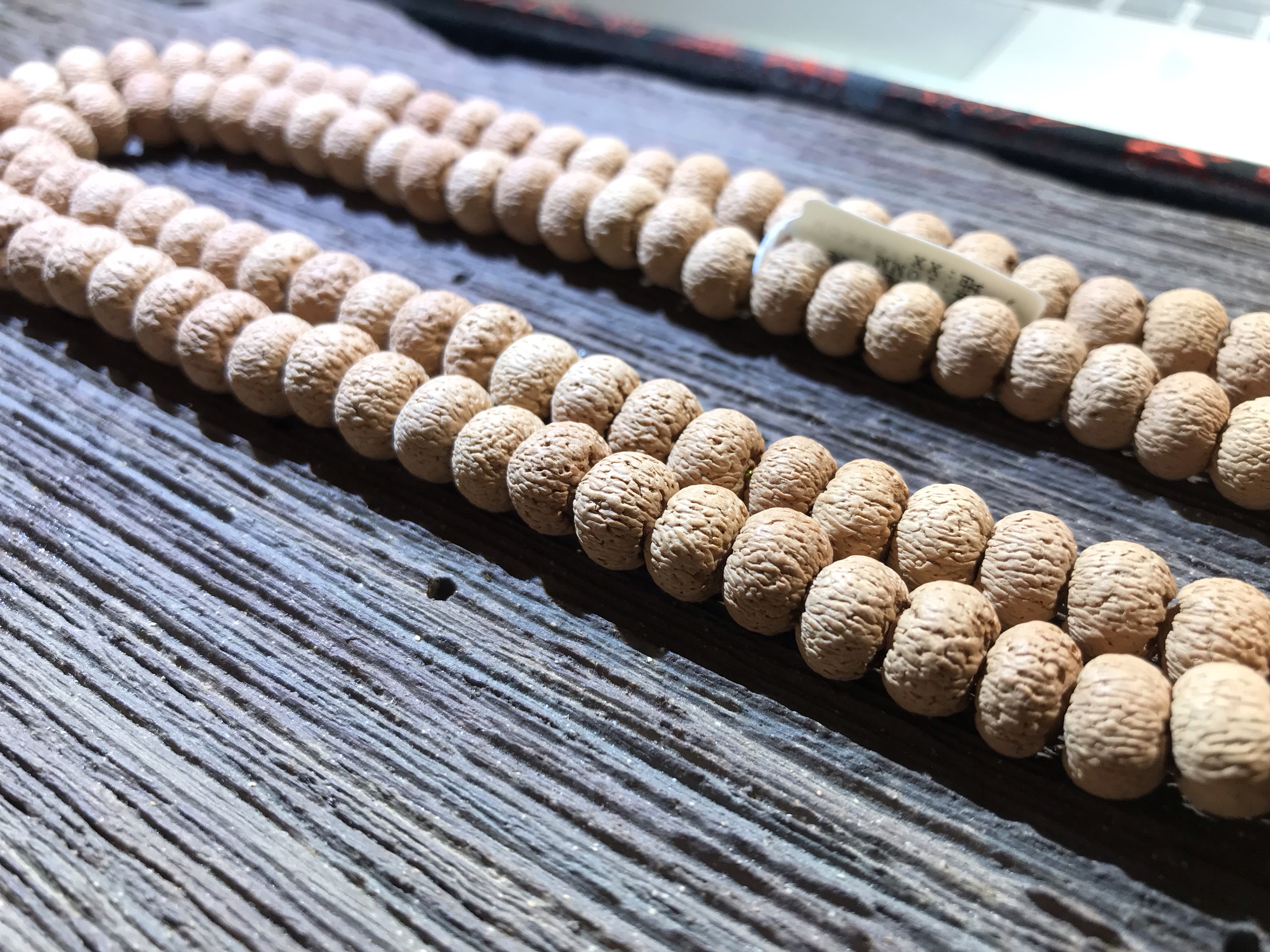 "Wu Mei" : A full bag of fine-grained wild lotus Bodhi beads Application Scenario
