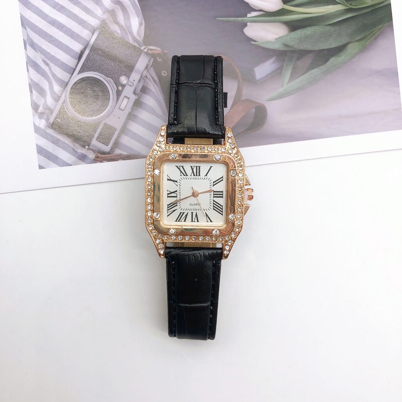 A popular online bestseller, a simple and stylish square ladies' watch with a Roman numeral leather strap undefined