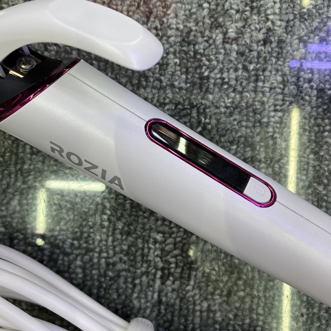 The adjustable temperature range of the Rozia women's electric curling iron shows HR790C detail image 3