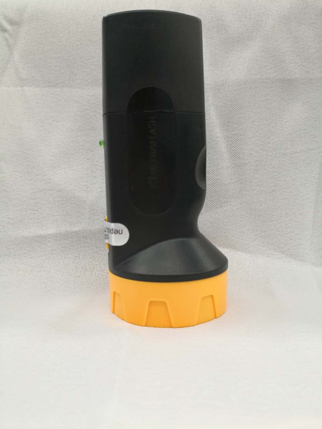 手电筒强光充电灯户外超亮家用便携led灯