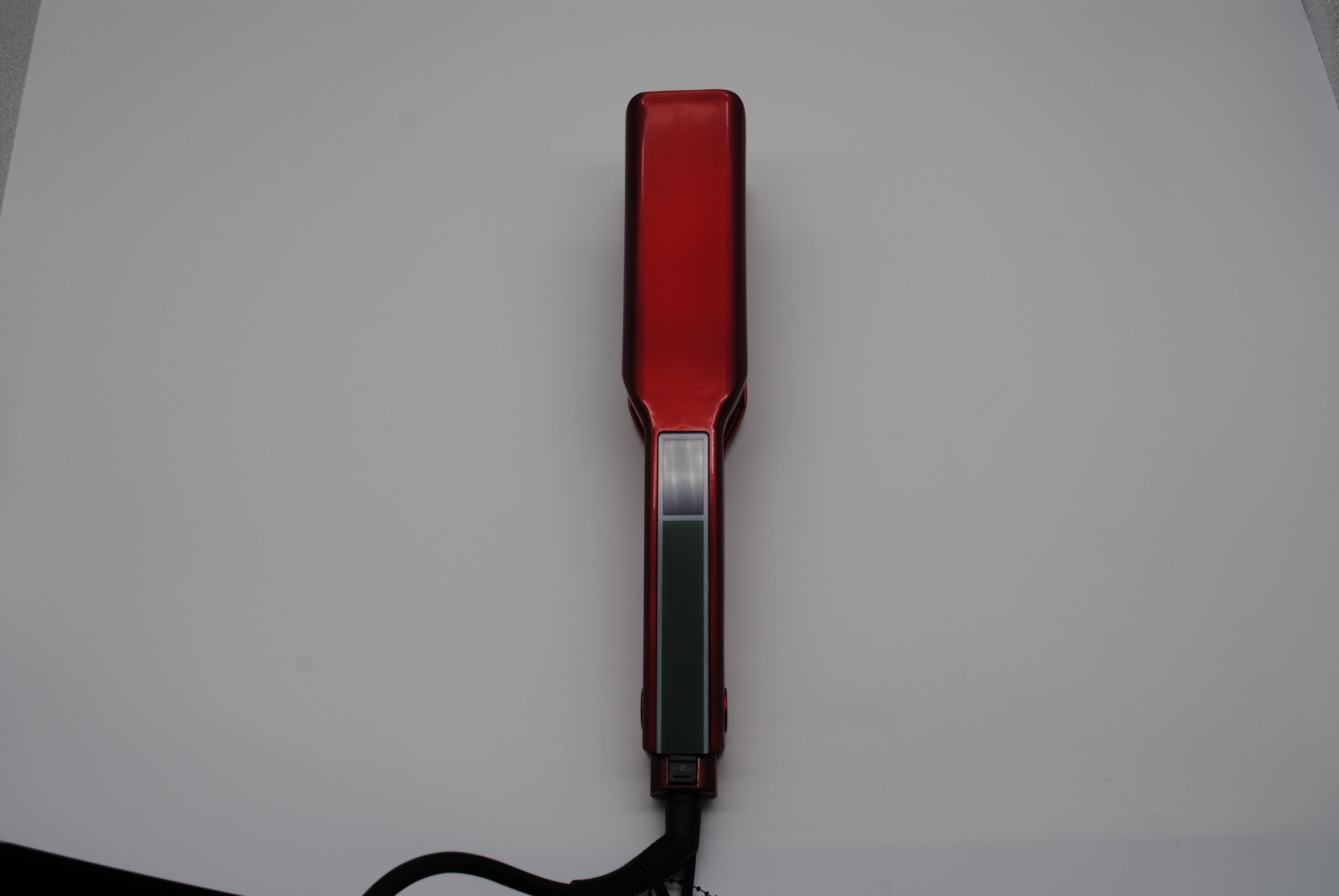 025 Hair straightener