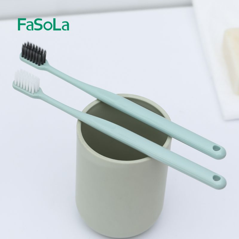 Soft-bristled adult toothbrush, individual packaging, large-head spiral, men's and women's household, family size Application Scenario