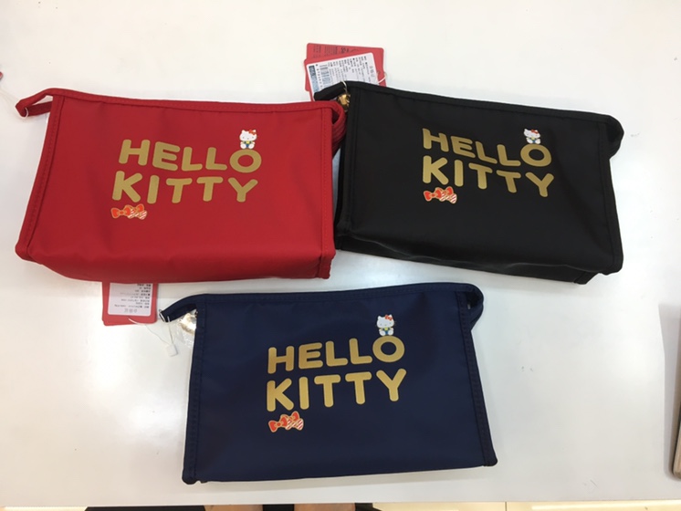HelloKitty high-capacity portable makeup bag