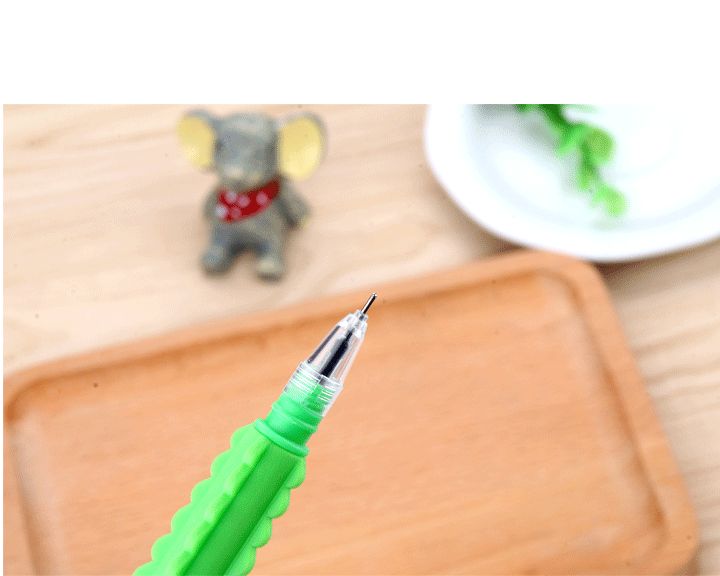 A new, cute and unique Korean creative fountain pen, a 0.5mm carbon pen for students detail image 5