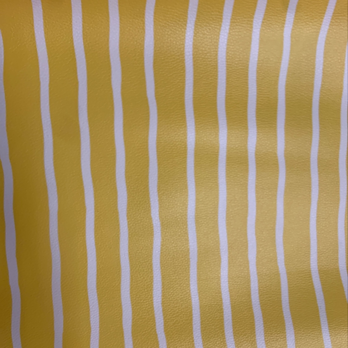 固色不掉色印花斑马条纹黄色耐寒皮革出口欧洲