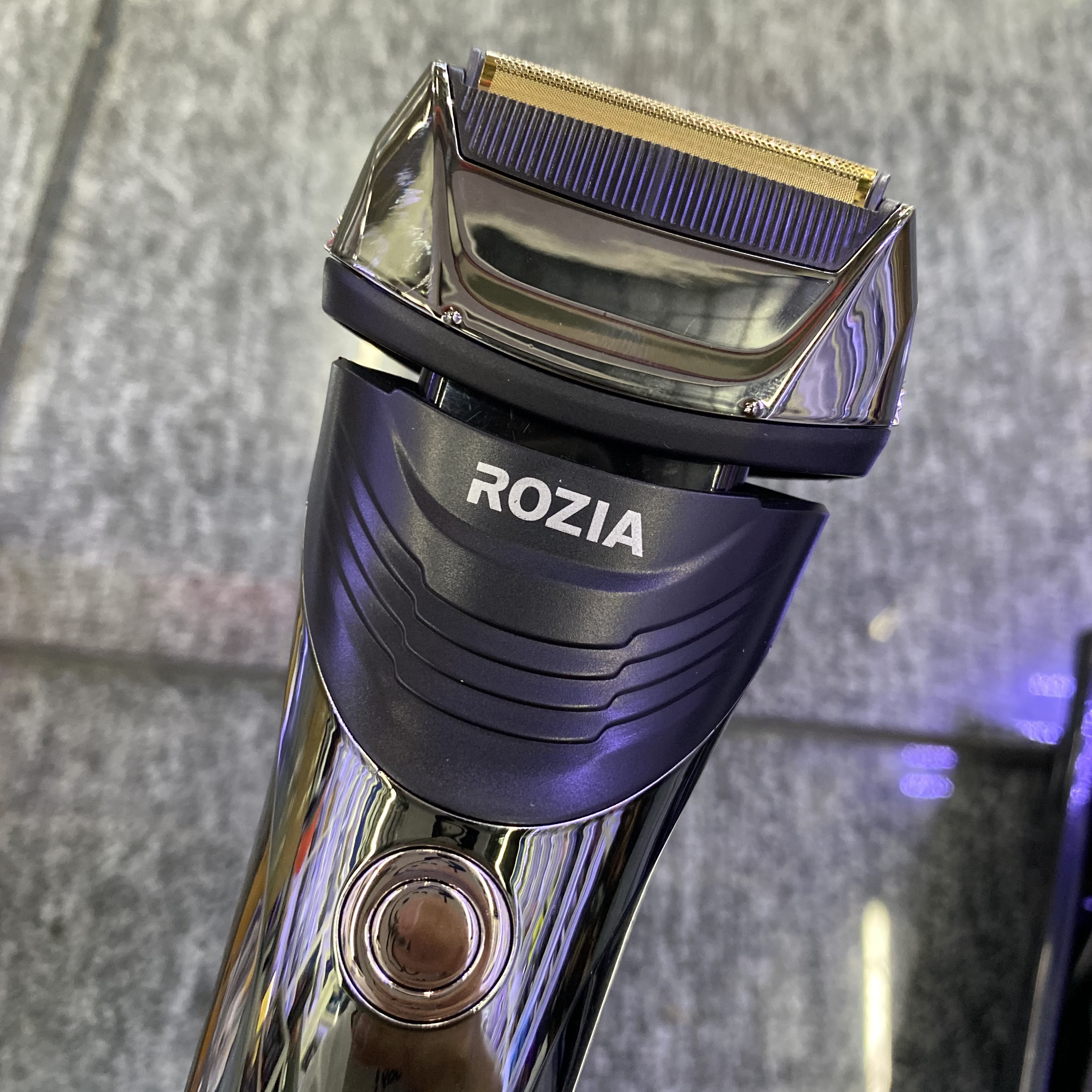 Rozia Men's reciprocating Razor HT9327 Application Scenario