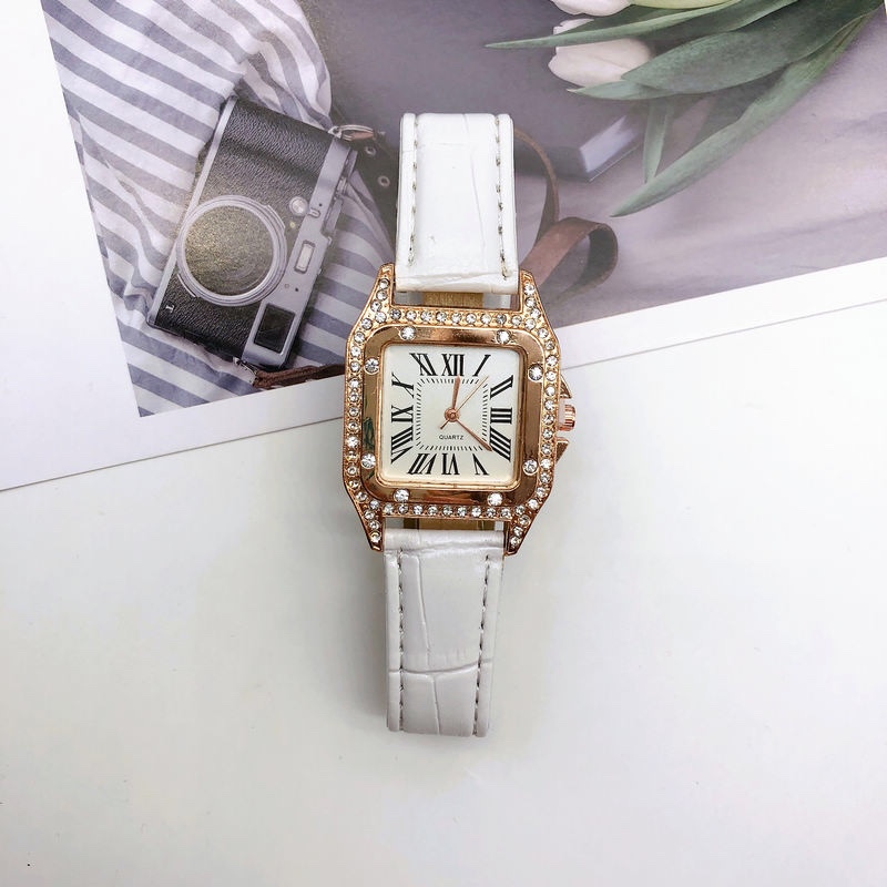 A popular online bestseller, a simple and stylish square ladies' watch with a Roman numeral leather strap undefined