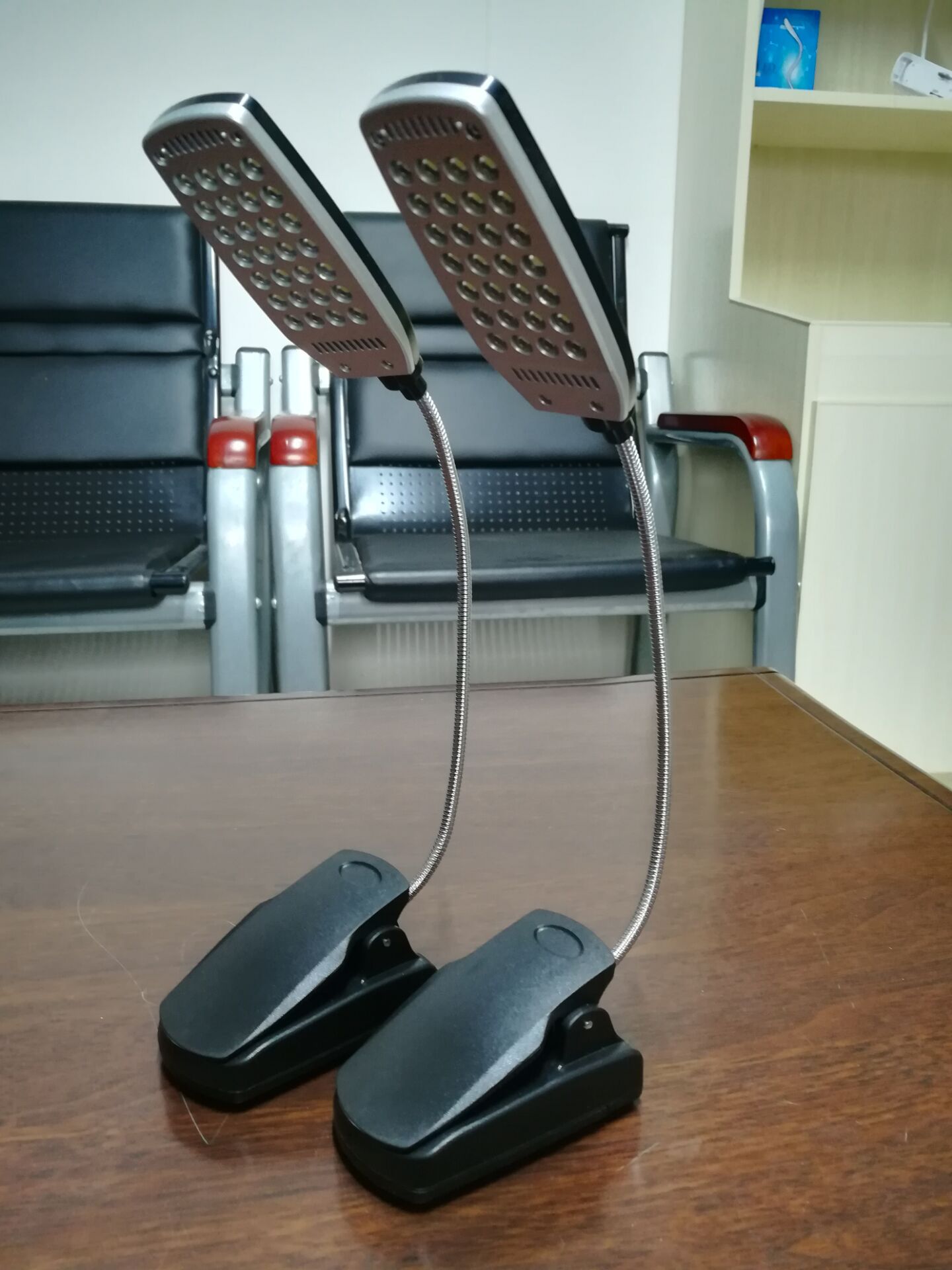 LED clamp 28 lamp Music lamp eye lamp fashion lamp piano lamp