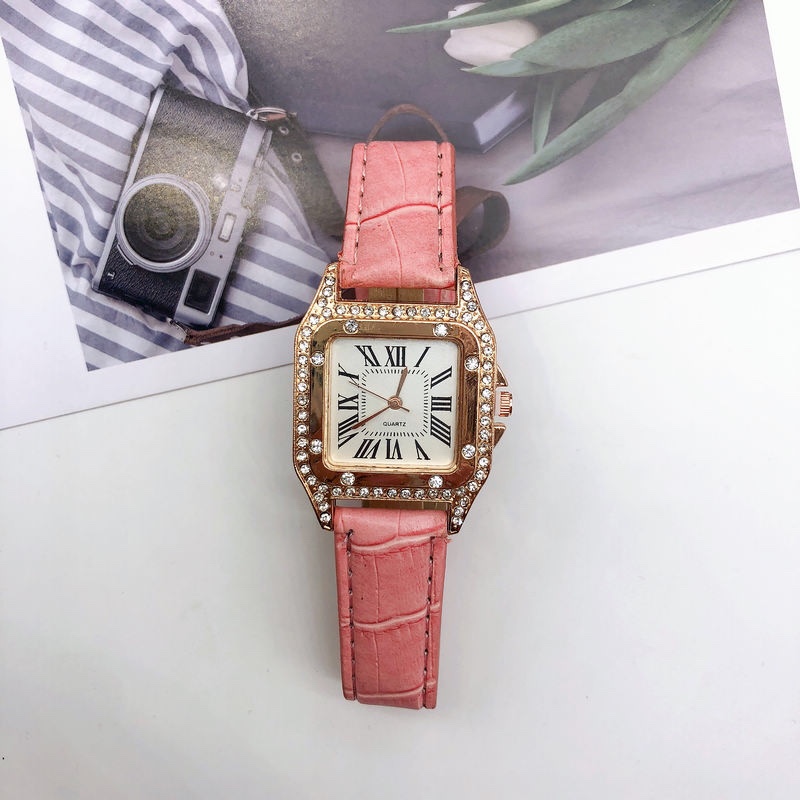 A popular online bestseller, a simple and stylish square ladies' watch with a Roman numeral leather strap undefined