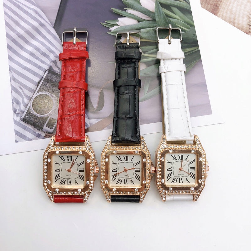 A popular online bestseller, a simple and stylish square ladies' watch with a Roman numeral leather strap Item Picture