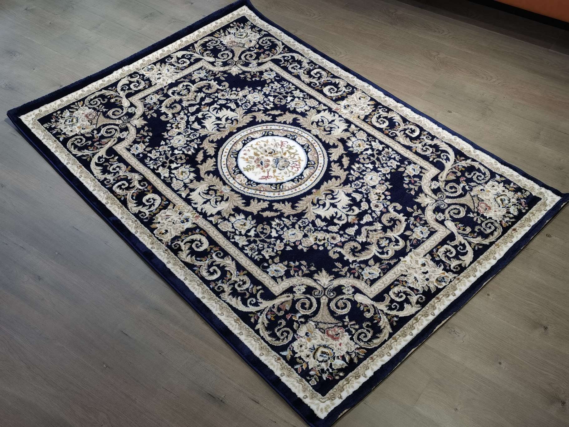 European-style living room coffee table, carpet, sofa, luxurious carpet, light luxury bedroom mat, room, American-style household thick floor mat detail image 2