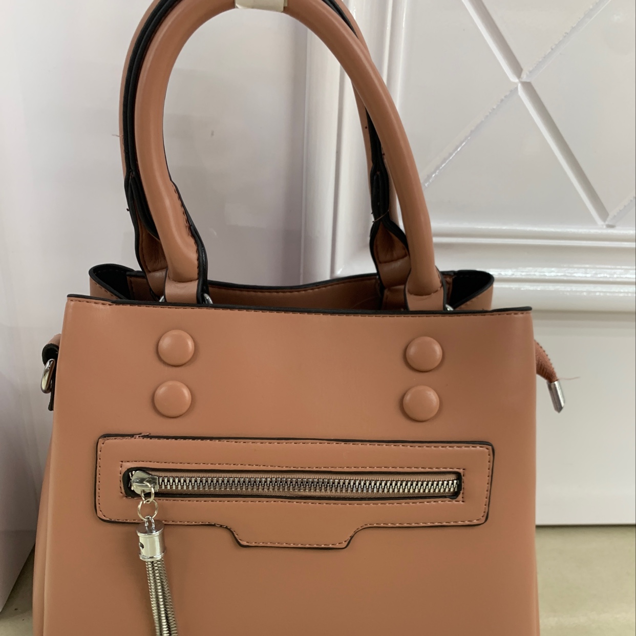 2020年新款时尚单肩，单肩，斜挎手提女包，三口袋大包，女包全pu产品图