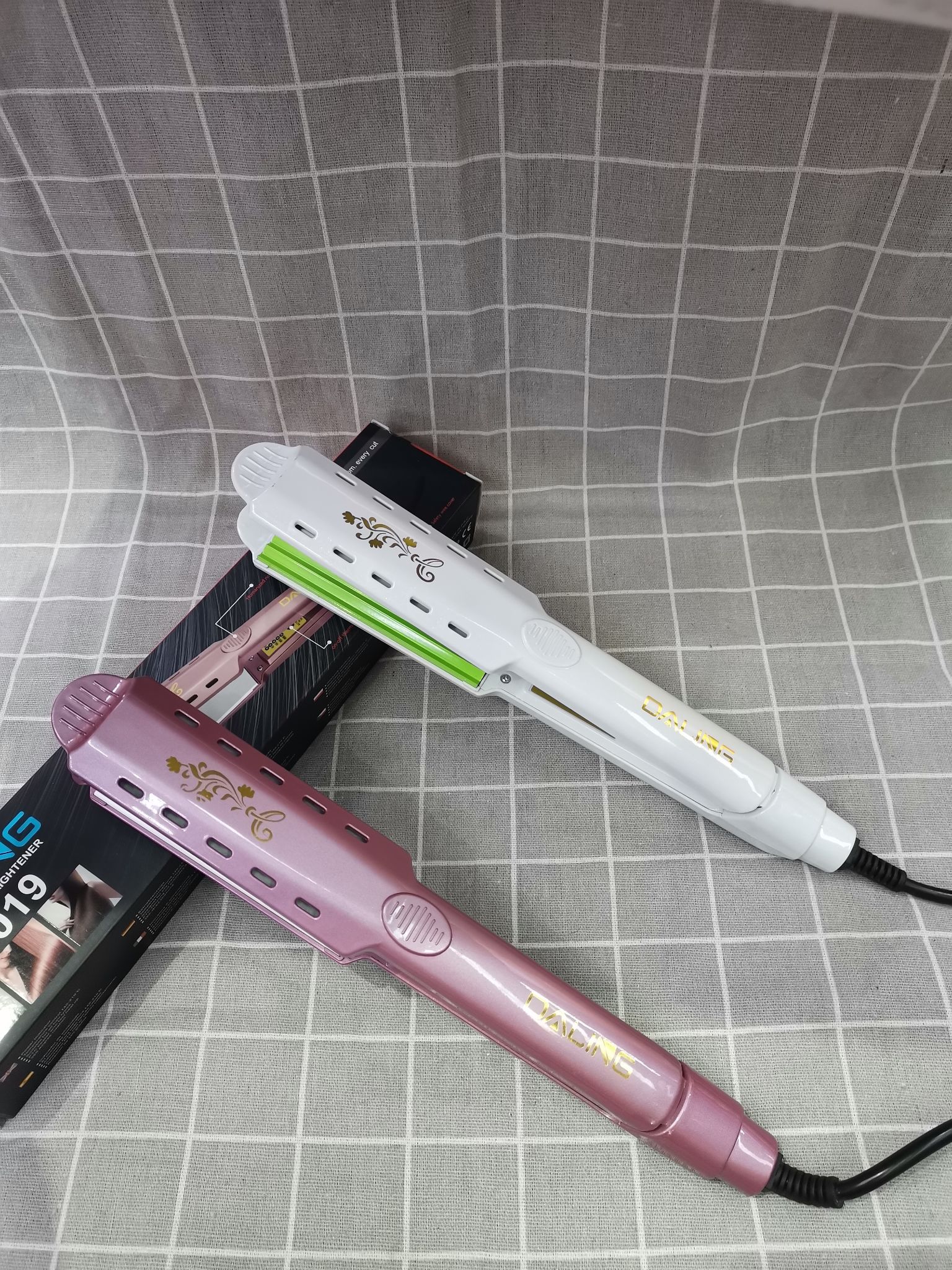 Darling DL-5019 Ladies' straightener Plug - in ladies' straighteners wholesale cross-border Item Picture