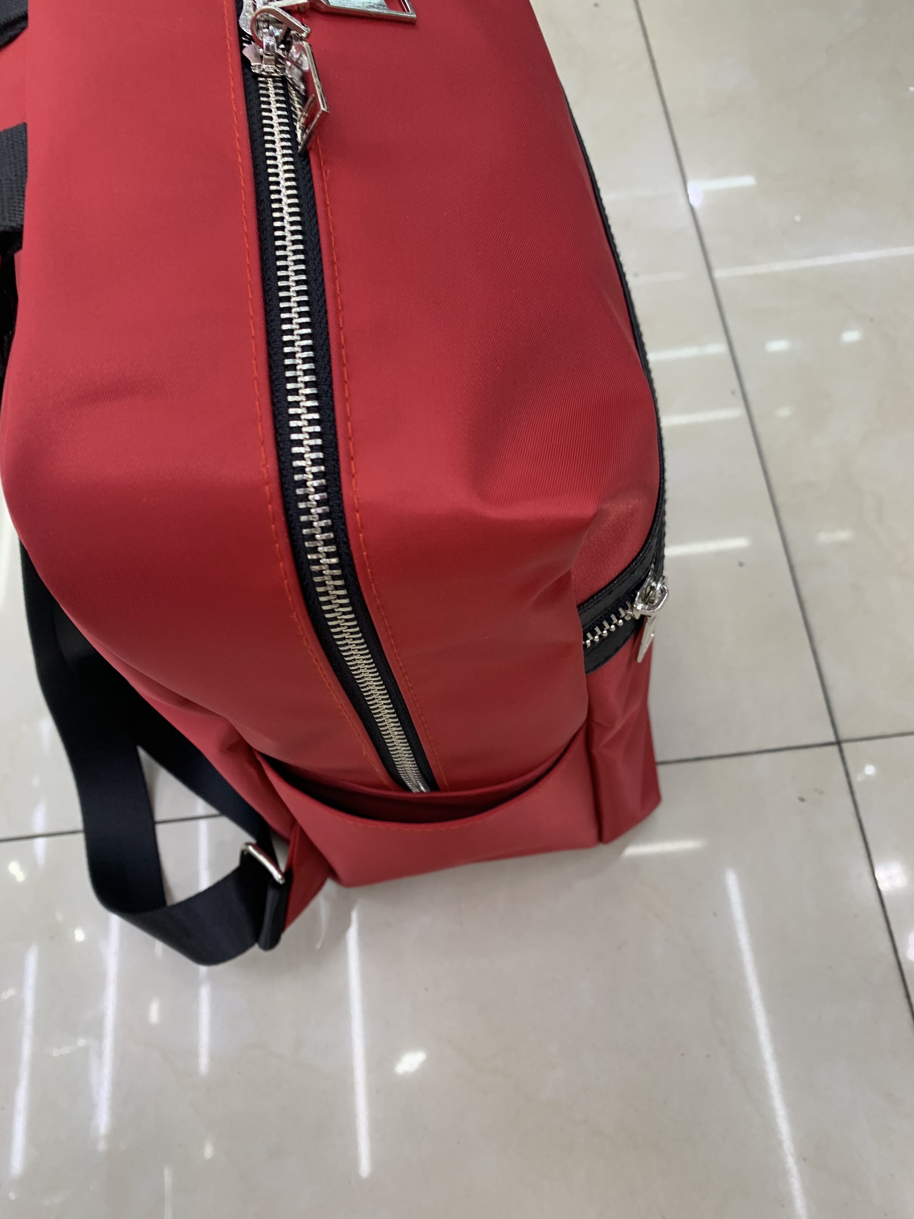 2020新款防水尼龙双肩包 休闲包 女包细节图