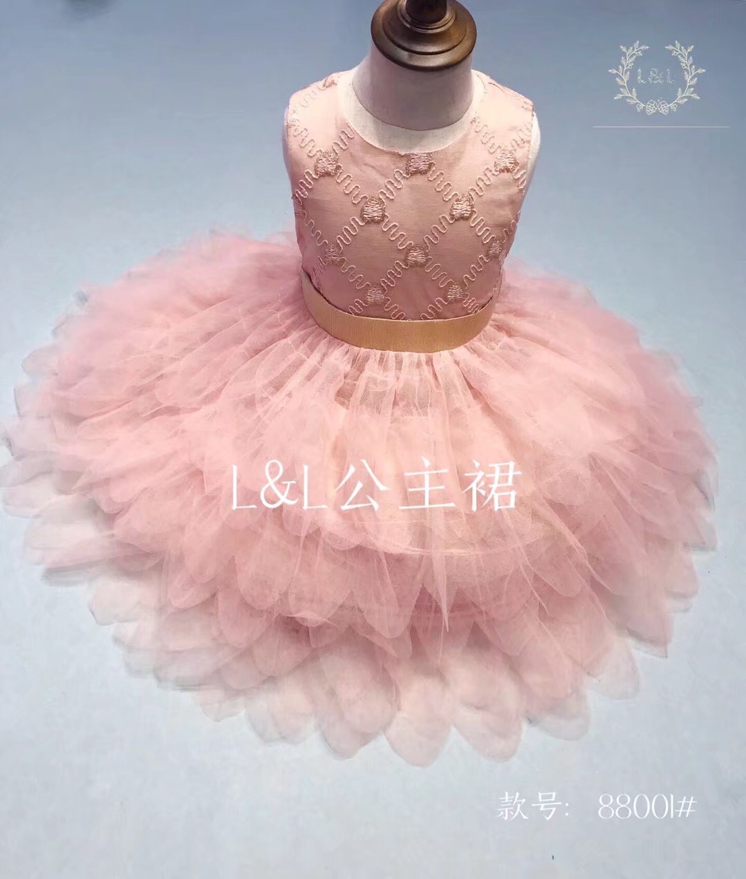 The new Korean version of the girls' dress for autumn 2020 is the zhongda Children's net gauze dress Specification drawing
