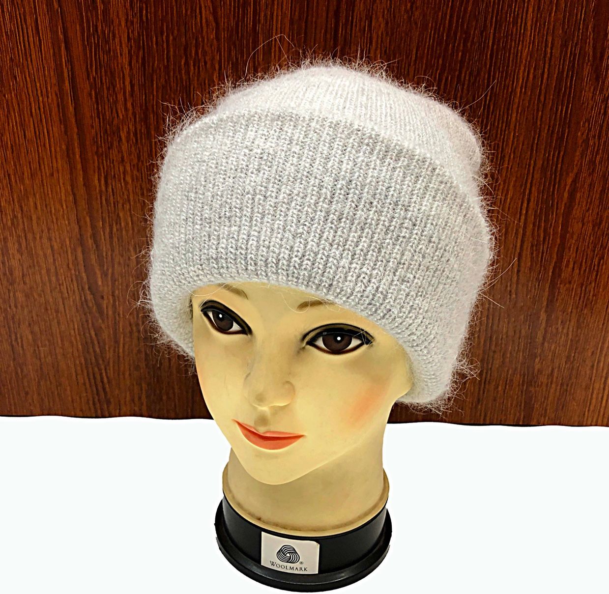 Angolan rabbit fur hooded one-piece hats for both men and women, woolen hats for grandpas and grandmas detail image 2