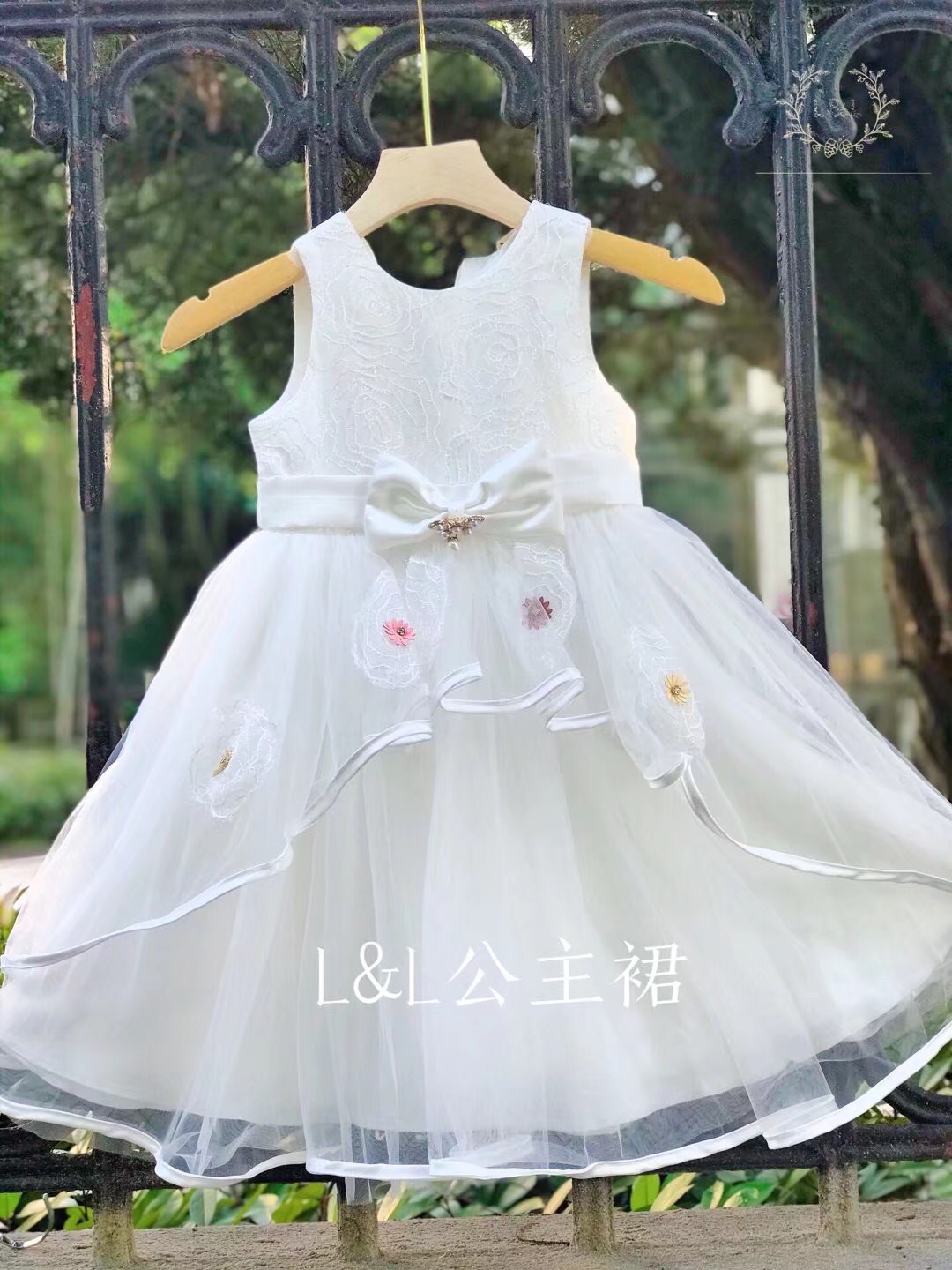 Korean version of hot style high waist lace princess skirt gauze dress children's wedding flower child performance dress Specification drawing