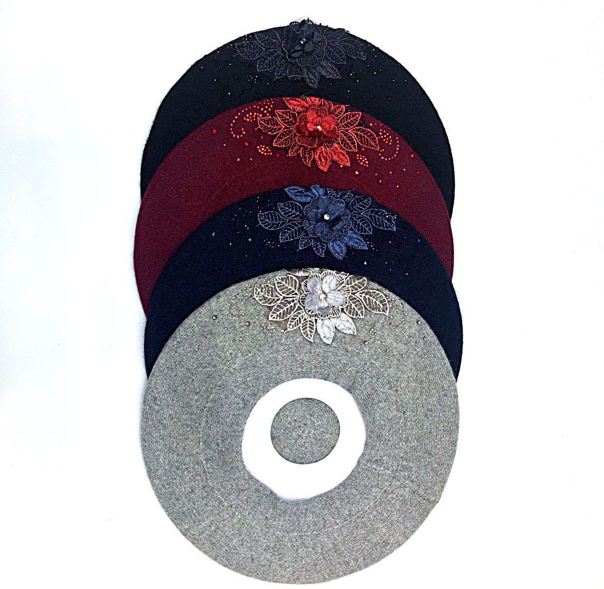 New Year's hot New Year's hand-knitted fashionable beret made of sheepskin, warm, comfortable and versatile professional hat for women in winter detail image 5